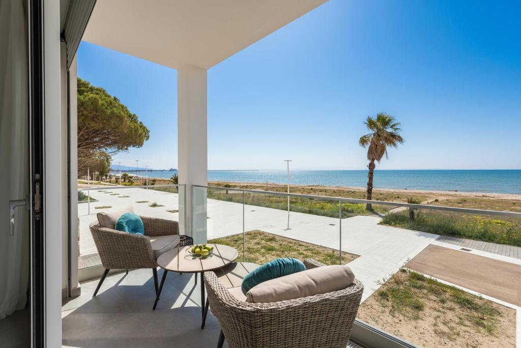 Luxury Beach Front